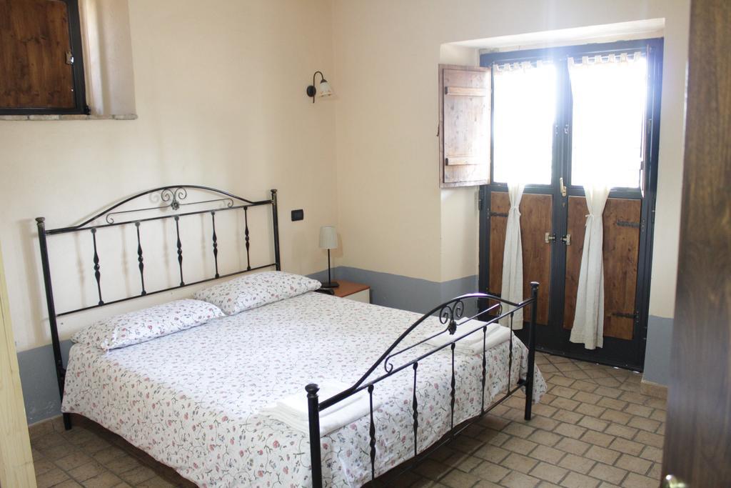 Agriturismo Nociquerceto Tarano Habitación foto